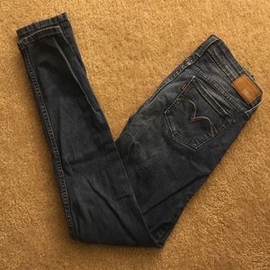 Levi’s low rise skinny jeans